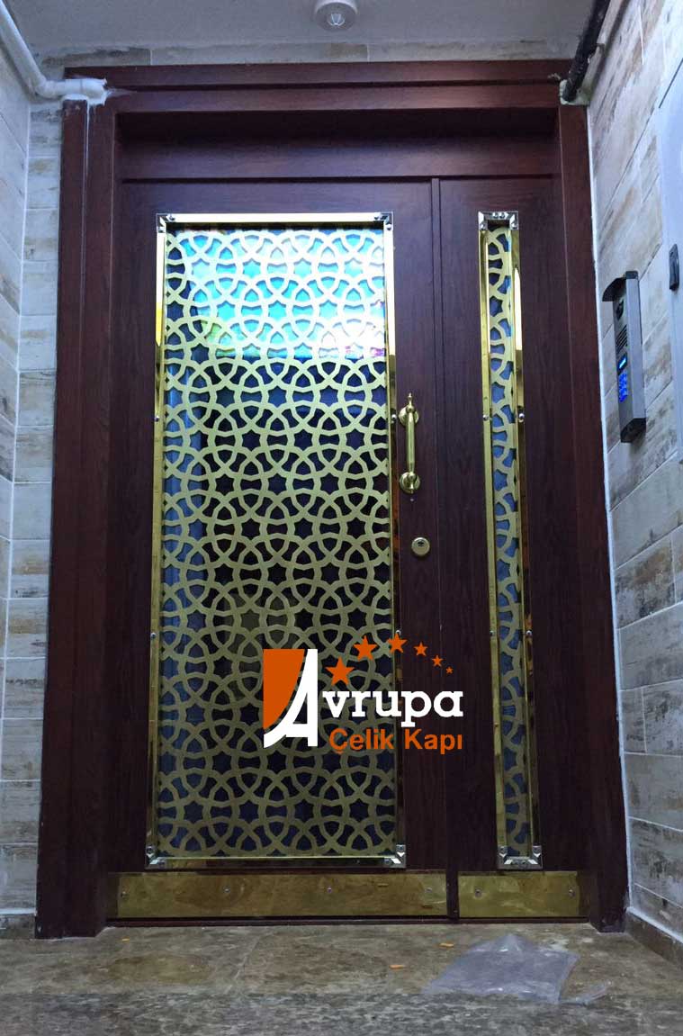 Apartman Kapısı Bahçeşehir