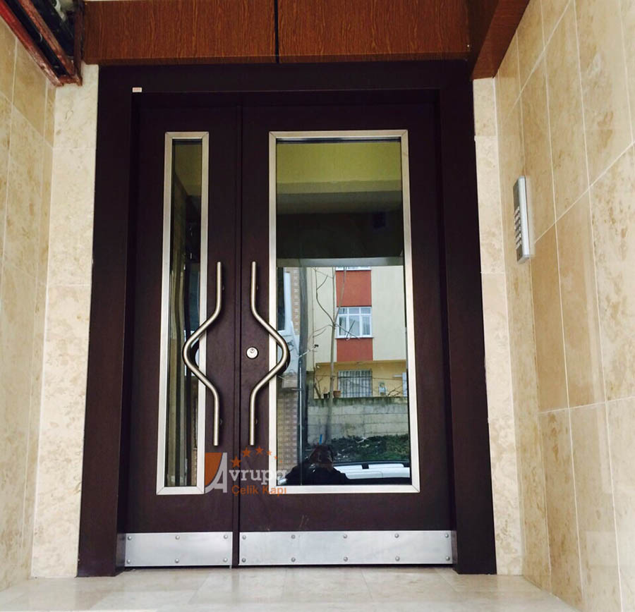 Bina Giriş Kapısı B02